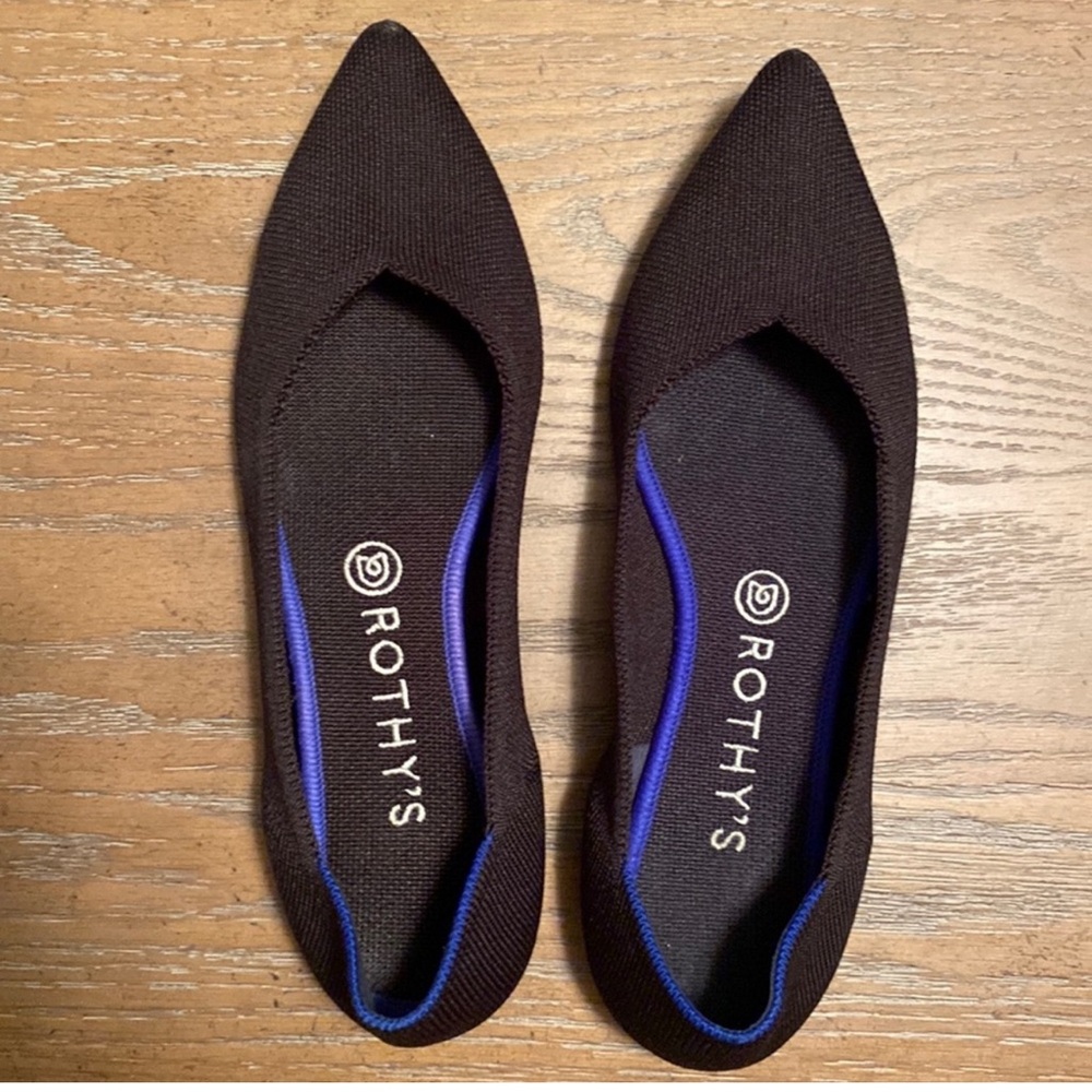 Rothy’s black point 9.5